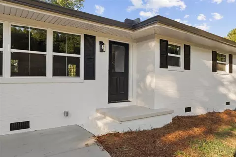 Exterior - 137 Meadow Brook Dr, Rock Spring, GA 30739 photo 5 of 8