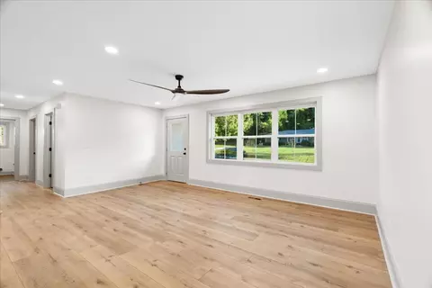 Living - 137 Meadow Brook Dr, Rock Spring, GA 30739 photo 2 of 4