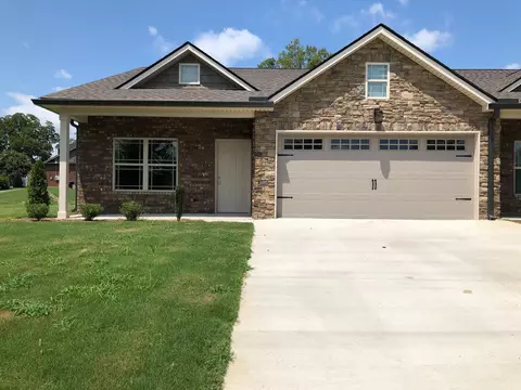 107 Sparks St, Ringgold, GA 30736