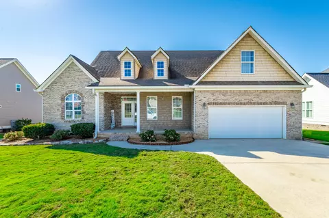 49 Fallen Leaf Dr, Chickamauga, GA 30707