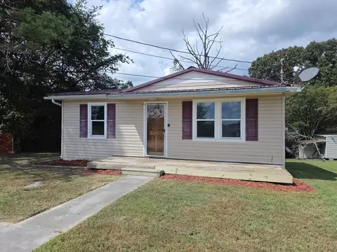 308 S Flora St, Lafayette, GA 30728
