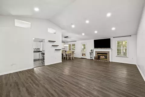 Living - 331 Bethany Dr, Dalton, GA 30721 photo 1 of 3