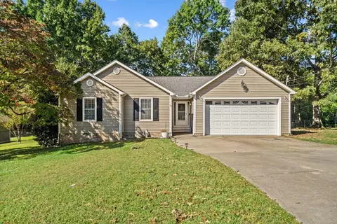 Exterior - 331 Bethany Dr, Dalton, GA 30721 photo 2 of 10