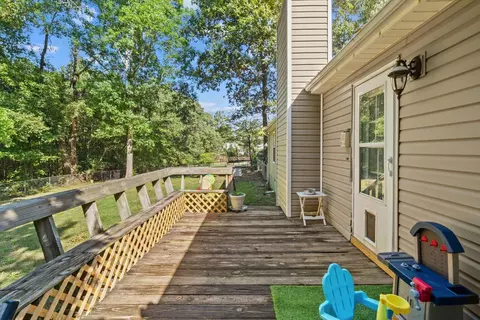 Exterior - 331 Bethany Dr, Dalton, GA 30721 photo 4 of 10