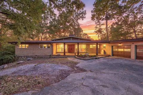 1826 Crestwood Dr, Chattanooga, TN 37415