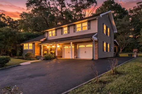 316 Arrow Dr, Signal Mountain, TN 37377