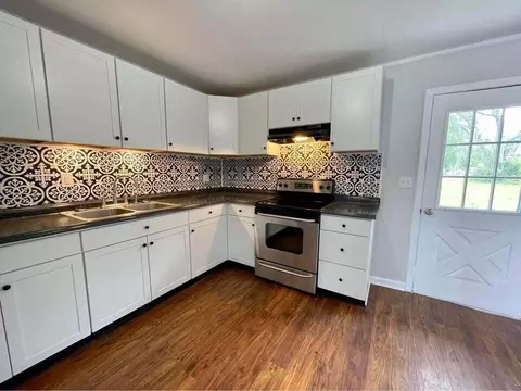 Kitchen - 505 507 Graham Cir, Rock Spring, GA 30739 photo 2 of 5