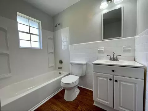 Bath - 505 507 Graham Cir, Rock Spring, GA 30739 photo 1 of 2