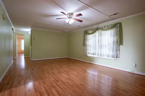 Living - 3660 County Road 45, Stevenson, AL 35772 photo 4 of 9