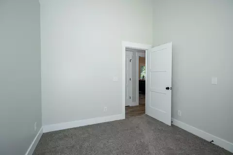 Bedroom - 186 Mohawk Trl, Ringgold, GA 30736 photo 7 of 7