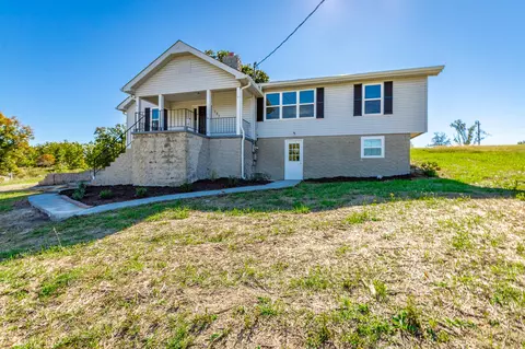 131 Ridgecrest Cir, Rossville, GA 30741