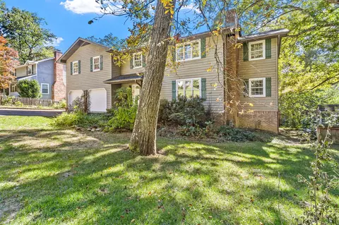 880 Kentucky Ave, Signal Mountain, TN 37377