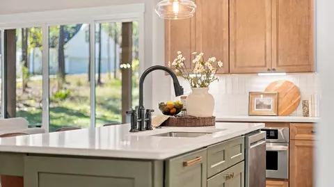 Kitchen - 4000 Crockett, Jasper, TN 37347 photo 6 of 8