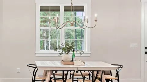 Dining - 4000 Crockett, Jasper, TN 37347 photo 2 of 3