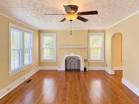 216 S Howell Ave, Chattanooga, TN 37411