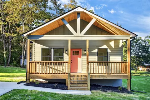 44 Cobb Cir, Rossville, GA 30741