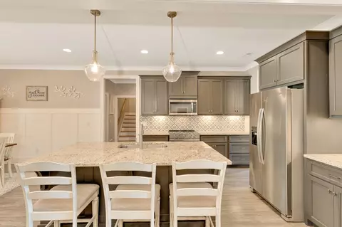 Kitchen - 8817 Pine Ridge Rd, Ooltewah, TN 37363 photo 1 of 2
