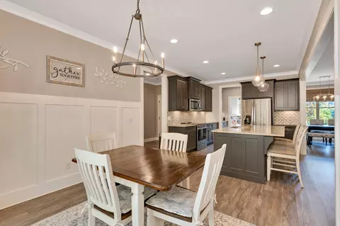 Dining - 8817 Pine Ridge Rd, Ooltewah, TN 37363 photo 3 of 3