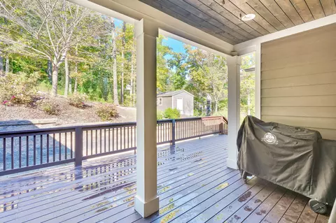 Exterior - 8817 Pine Ridge Rd, Ooltewah, TN 37363 photo 5 of 7