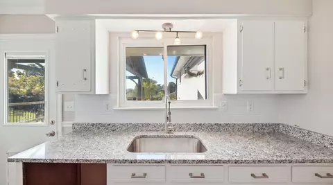Kitchen - 49 Stuart Rd, Fort Oglethorpe, GA 30742 photo 3 of 5