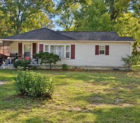 1430 Happy Valley Rd, Rossville, GA 30741