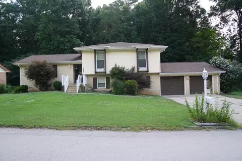 9595 Priscilla Dr, Chattanooga, TN 37421