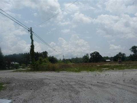285 State Rd, Pikeville, TN 37367
