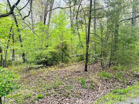 109 Avon Ln, Crossville, TN 38558