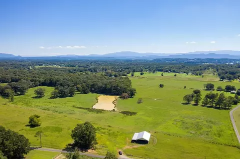 529 Sugar Creek Rd SE, Cleveland, TN 37323