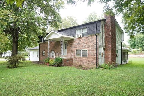 316 Meadowbrook Dr SE, Cleveland, TN 37323