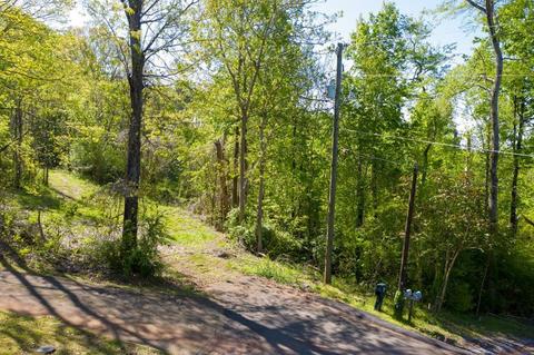 305 Wayne Rd, Athens, TN 37303