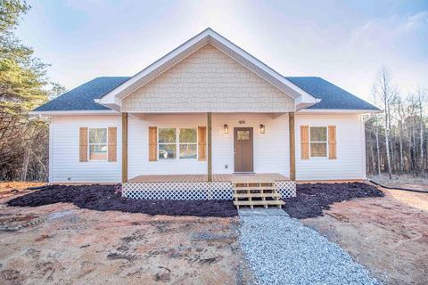 935 Kings Hill Rd, Spring City, TN 37381