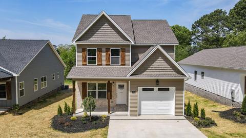 2021 Charles St NE, Cleveland, TN 37311