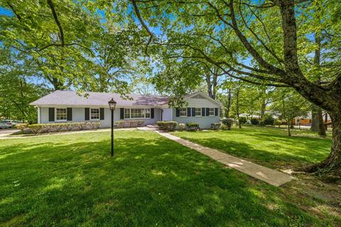 1111 Guille St, Athens, TN 37303