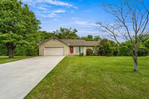 146 Mcclary Dr, Benton, TN 37307