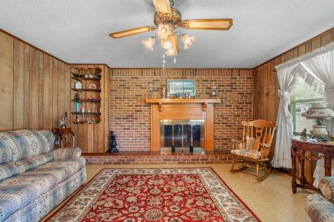 415 Parksville Rd, Benton, TN 37307