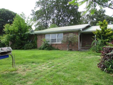 131 Holloway Rd, Vonore, TN 37885