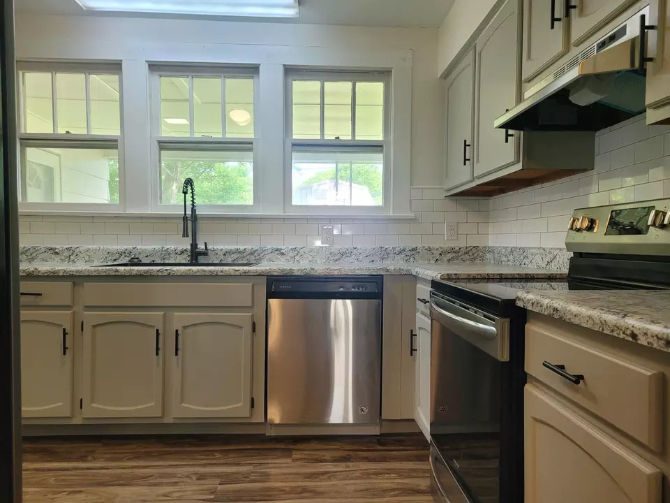  300 Ohio Ave, Etowah, TN 37331 photo 18