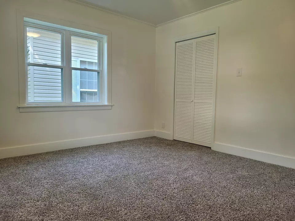  300 Ohio Ave, Etowah, TN 37331 photo 9