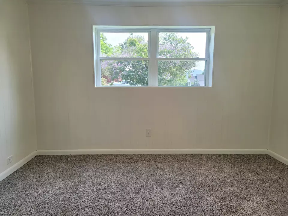  300 Ohio Ave, Etowah, TN 37331 photo 11