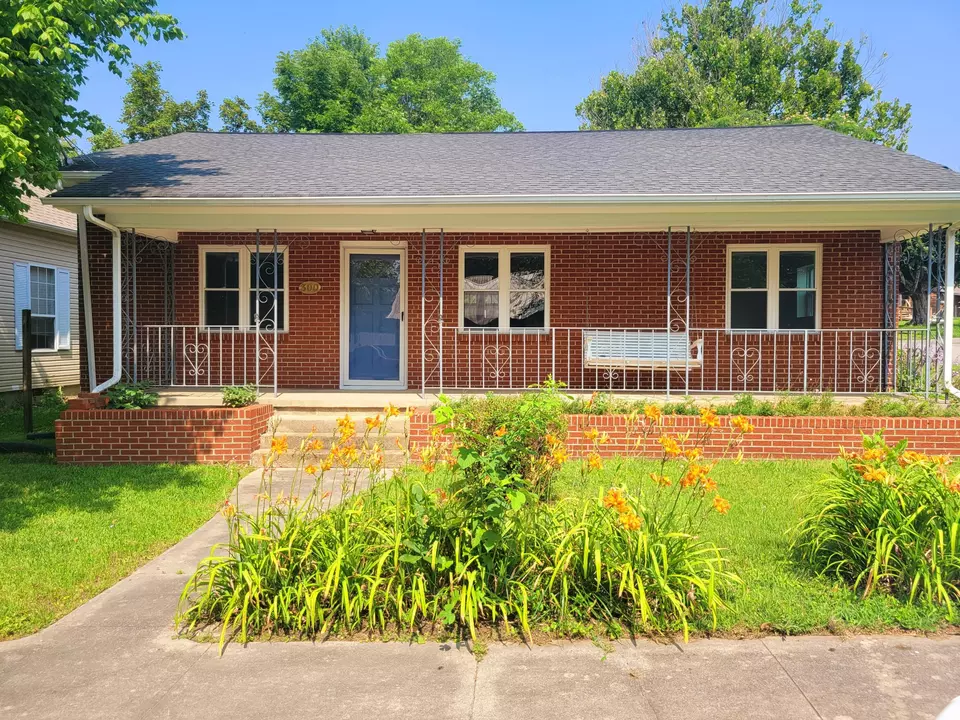  300 Ohio Ave, Etowah, TN 37331 photo 2