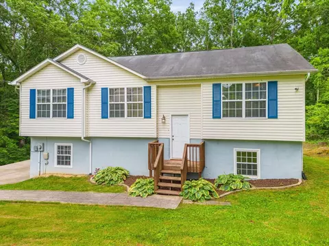 2245 NE Rolling Brook Dr, Cleveland, TN 37323