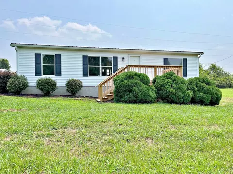 1390 Federal Rd, Madisonville, TN 37354