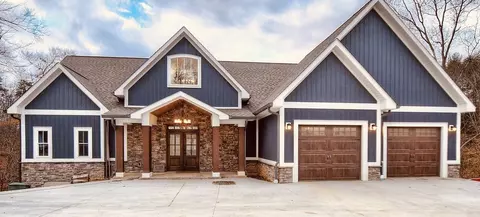 116 Pointe Dr, Piney Flats, TN 37686