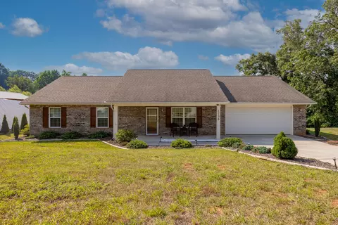 1735 Derby Downs Dr, Friendsville, TN 37737