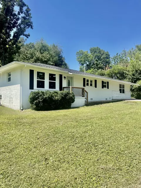 224 Guthrie Rd, Athens, TN 37303