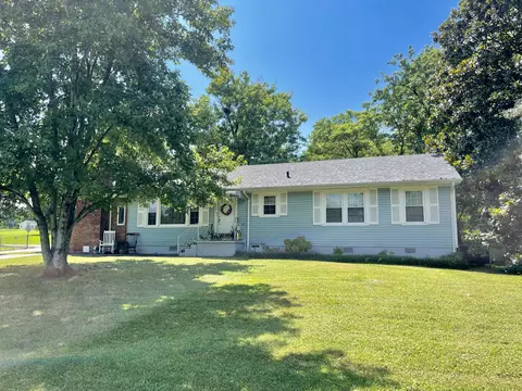 605 Brookhill Dr, Etowah, TN 37331