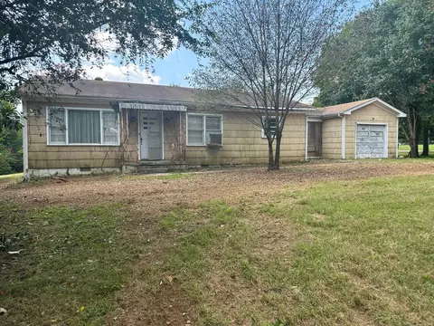 302 Carol Dr SE, Cleveland, TN 37323