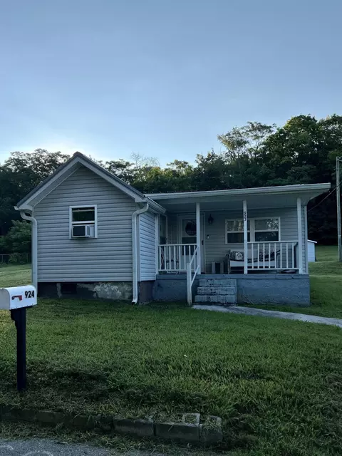 923 Lang St SE, Cleveland, TN 37311