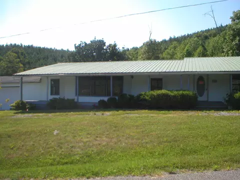 177 Martin Rd, Tellico Plains, TN 37385